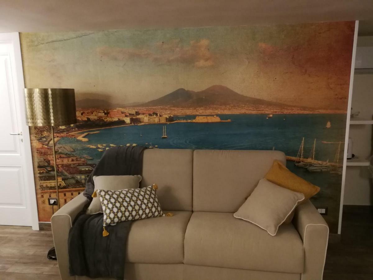 Casa Di Gio - Duomo Apartment เนเปิลส์ ภายนอก รูปภาพ