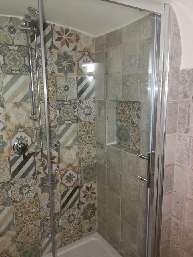 Casa Di Gio - Duomo Apartment เนเปิลส์ ภายนอก รูปภาพ