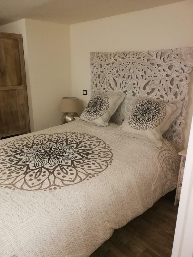 Casa Di Gio - Duomo Apartment เนเปิลส์ ภายนอก รูปภาพ