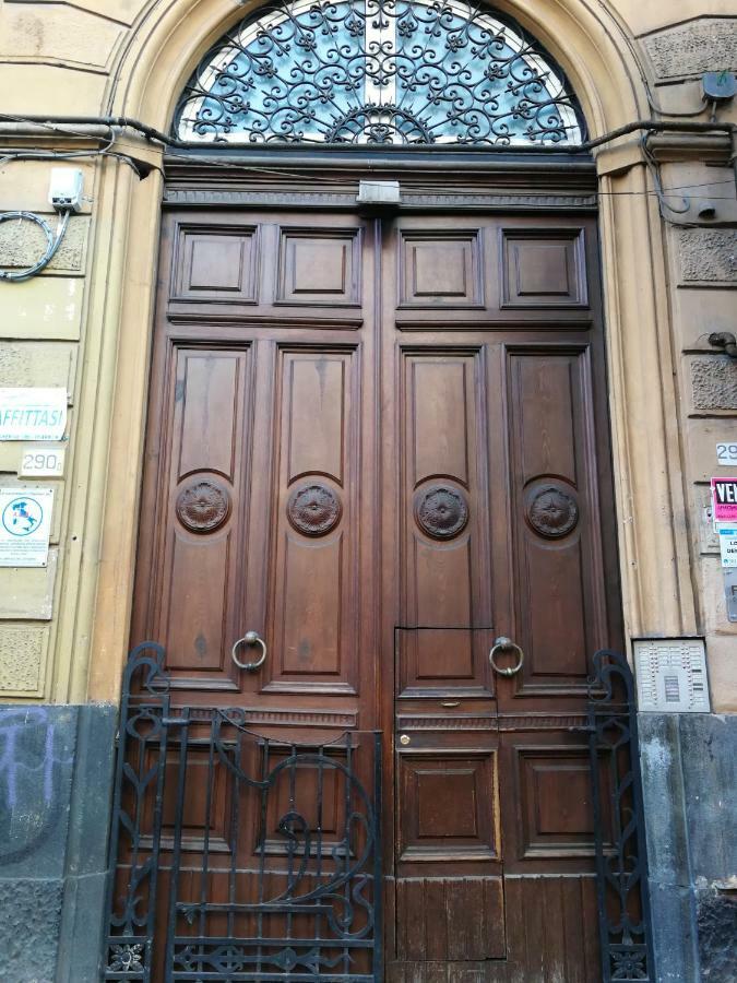 Casa Di Gio - Duomo Apartment เนเปิลส์ ภายนอก รูปภาพ
